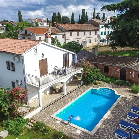 Spacious Lanima - Peaceful Location Villa Poreč