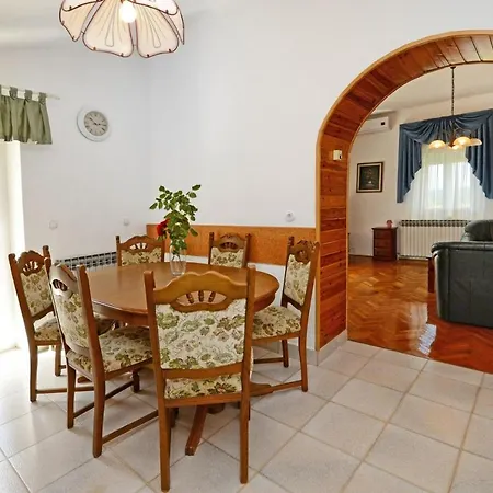 Spacious Lanima - Peaceful Location Poreč