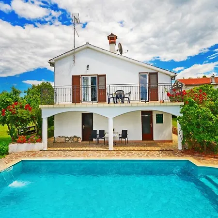 Spacious Lanima - Peaceful Location