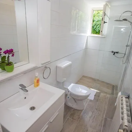 Spacious Lanima - Peaceful Location