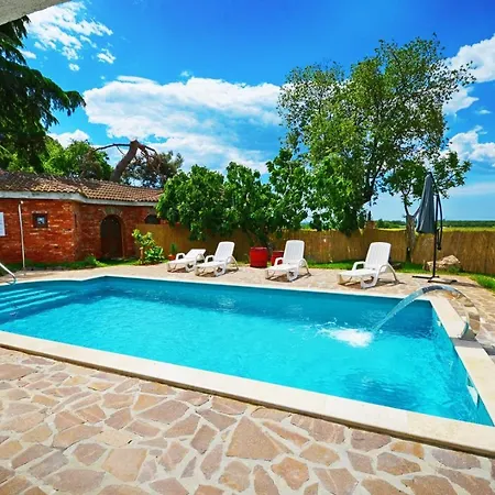Spacious Lanima - Peaceful Location Porec